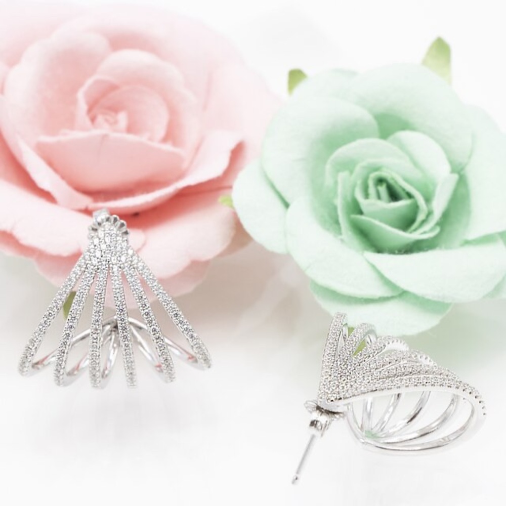 JADA Genevieve Open Post Earring